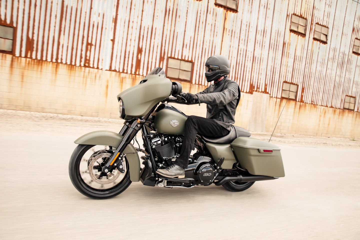 The 2021 Harley-Davidson Street Glide Special in action