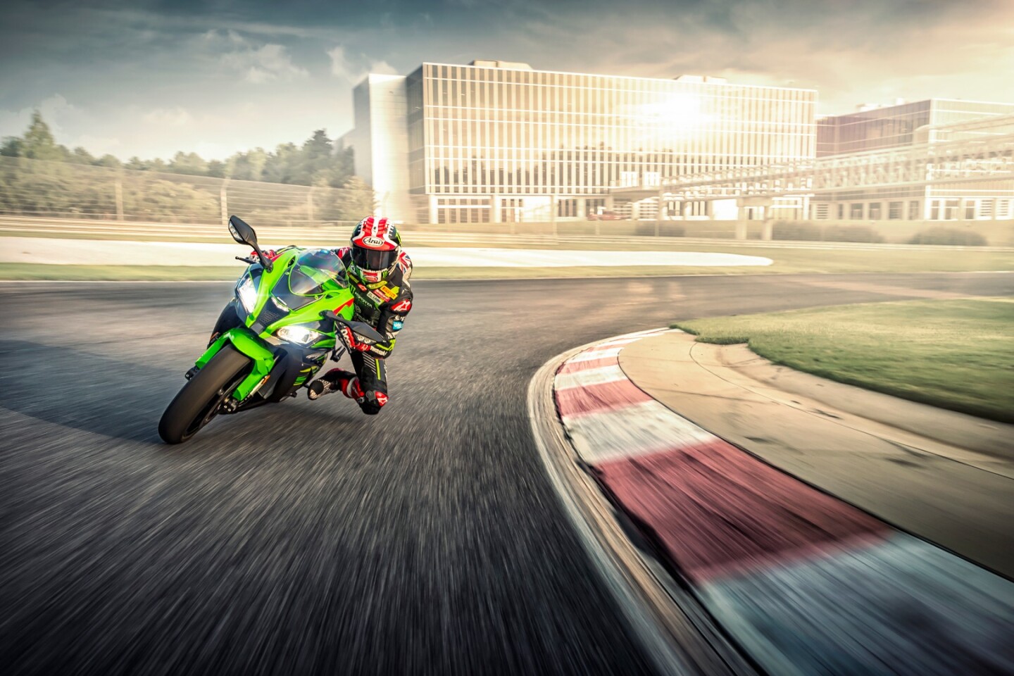 The 2019 Kawasaki ZX-10R in action