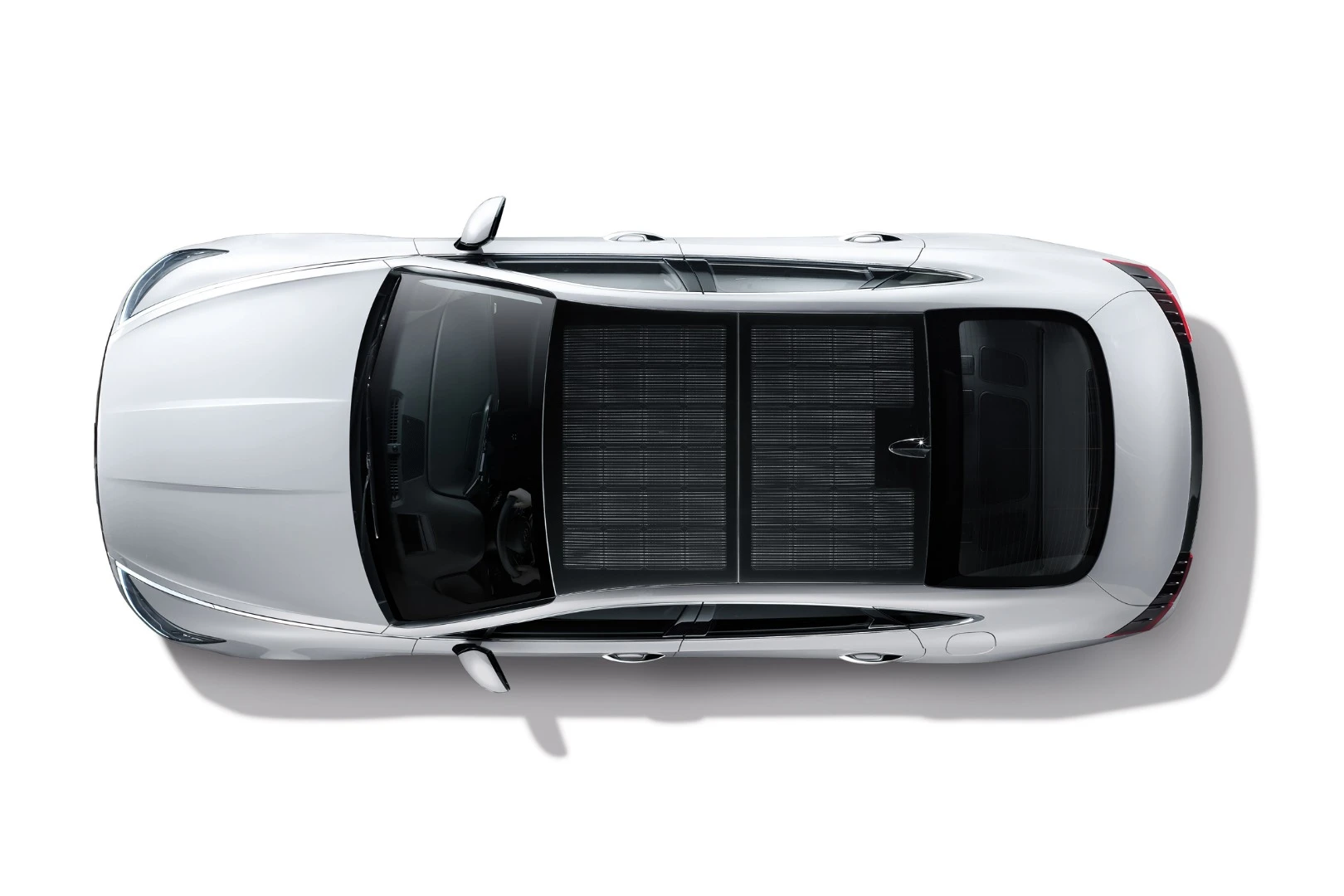 Hyundai Motor’s solar roof charging system makes its debut on the New Sonata Hybrid