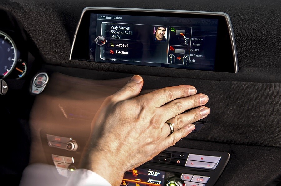 The next-generation BMW 7 Series will feature gesture control functionality for its infotainment system