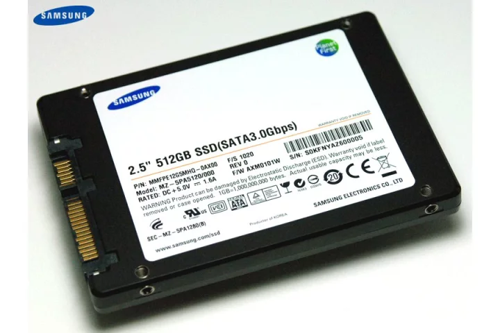 Samsung has added a speedy 512GB SSD with toggle-mode DDR NAND memory to its arsenal of storage solutions
