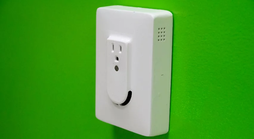 AirGuard is designed to catch tobacco and marijuana smokers in the act, and ratting on them via Wi-Fi