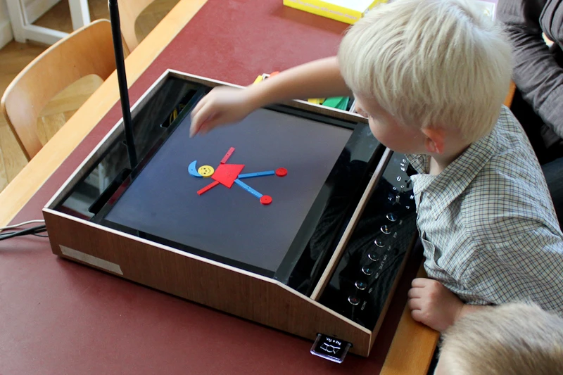 A free mode allows children to create their own animations