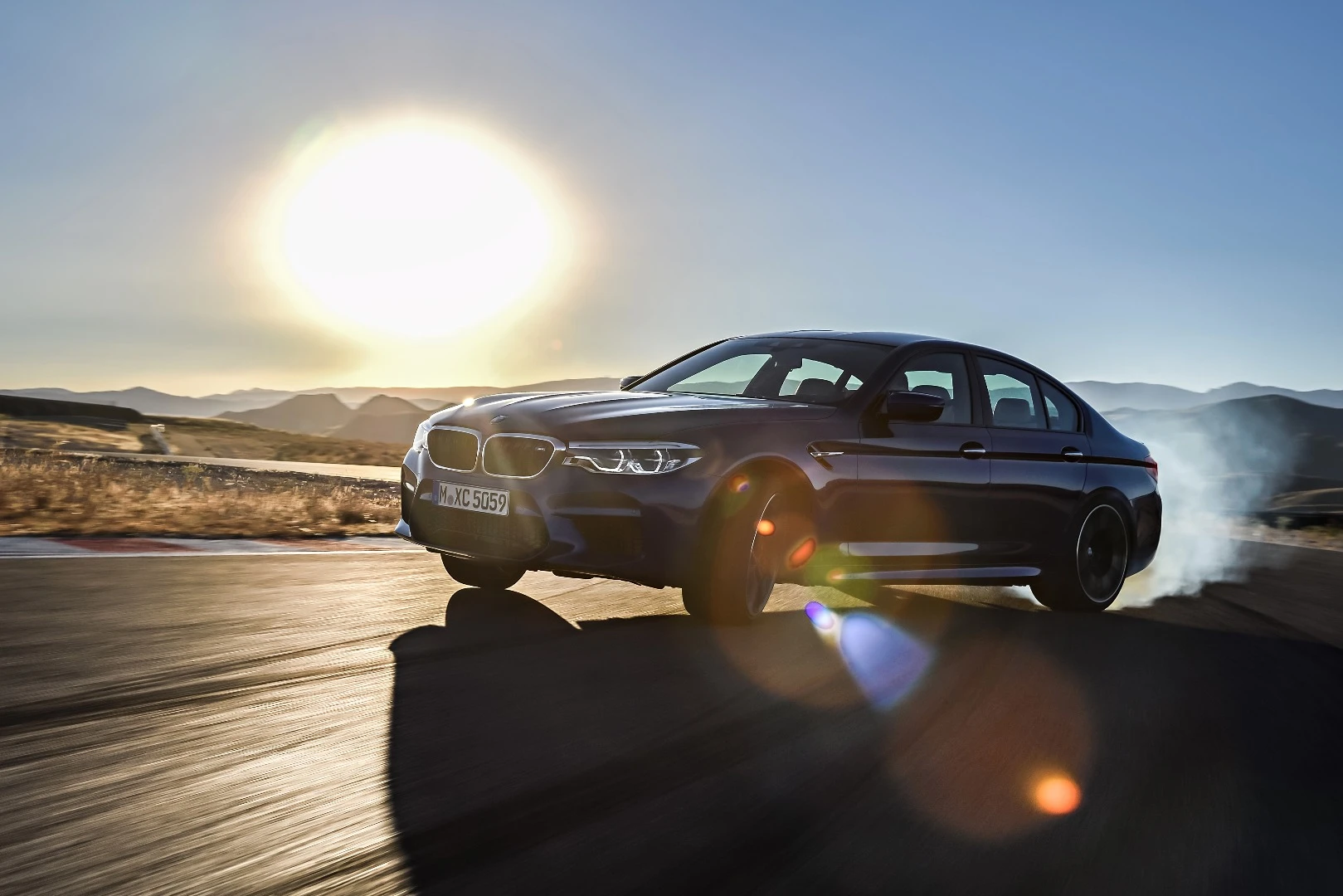A very lucky test driver gets sideways in the new BMW M5