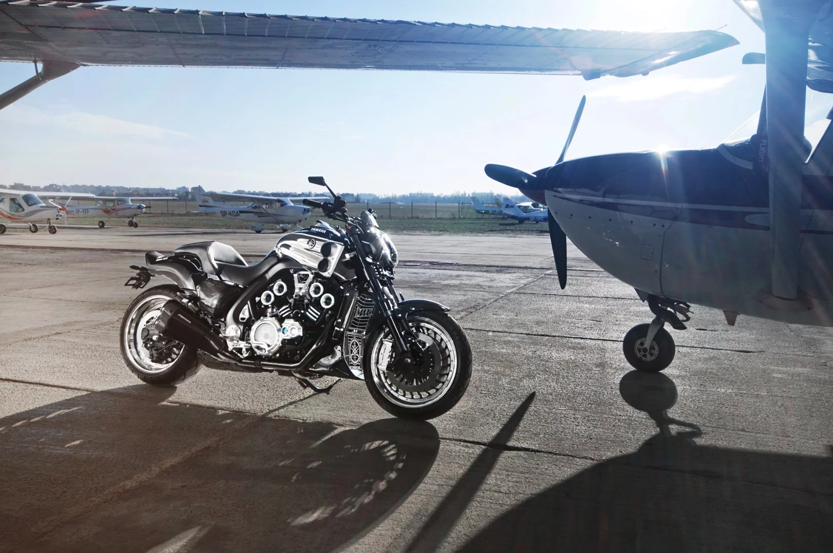 Noah, a customized VMax from UHMA Bike of Poland