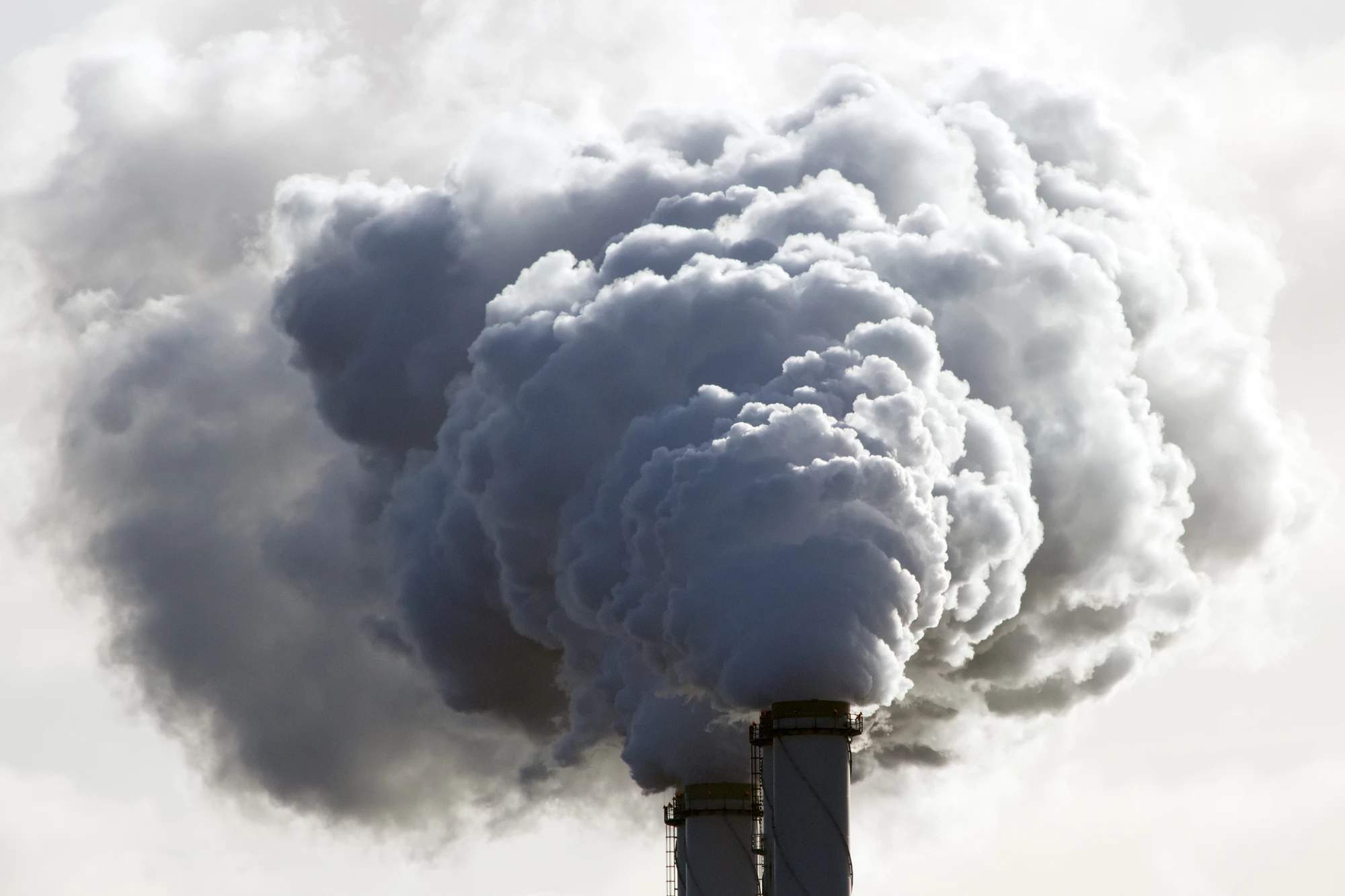 A catalyst of graphene and titanium dioxide could be the secret ingredient for new smog-eating surfaces