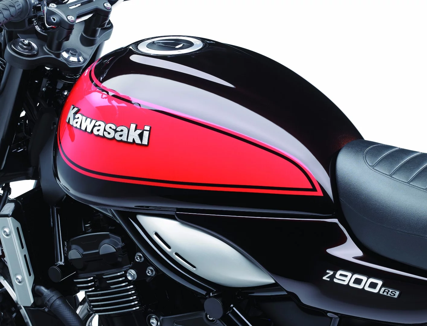 The teardrop fuel tank of the 2018 Kawasaki Z900RS is the center piece of its styling