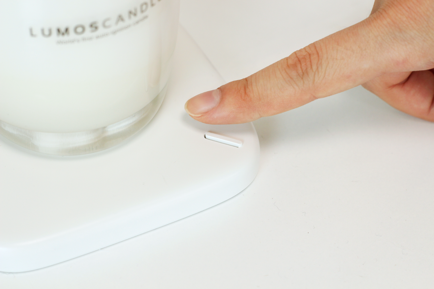 One USB-charge of the Lumos Candle's battery should reportedly be good for over four months of use, based on four candle-lightings per day