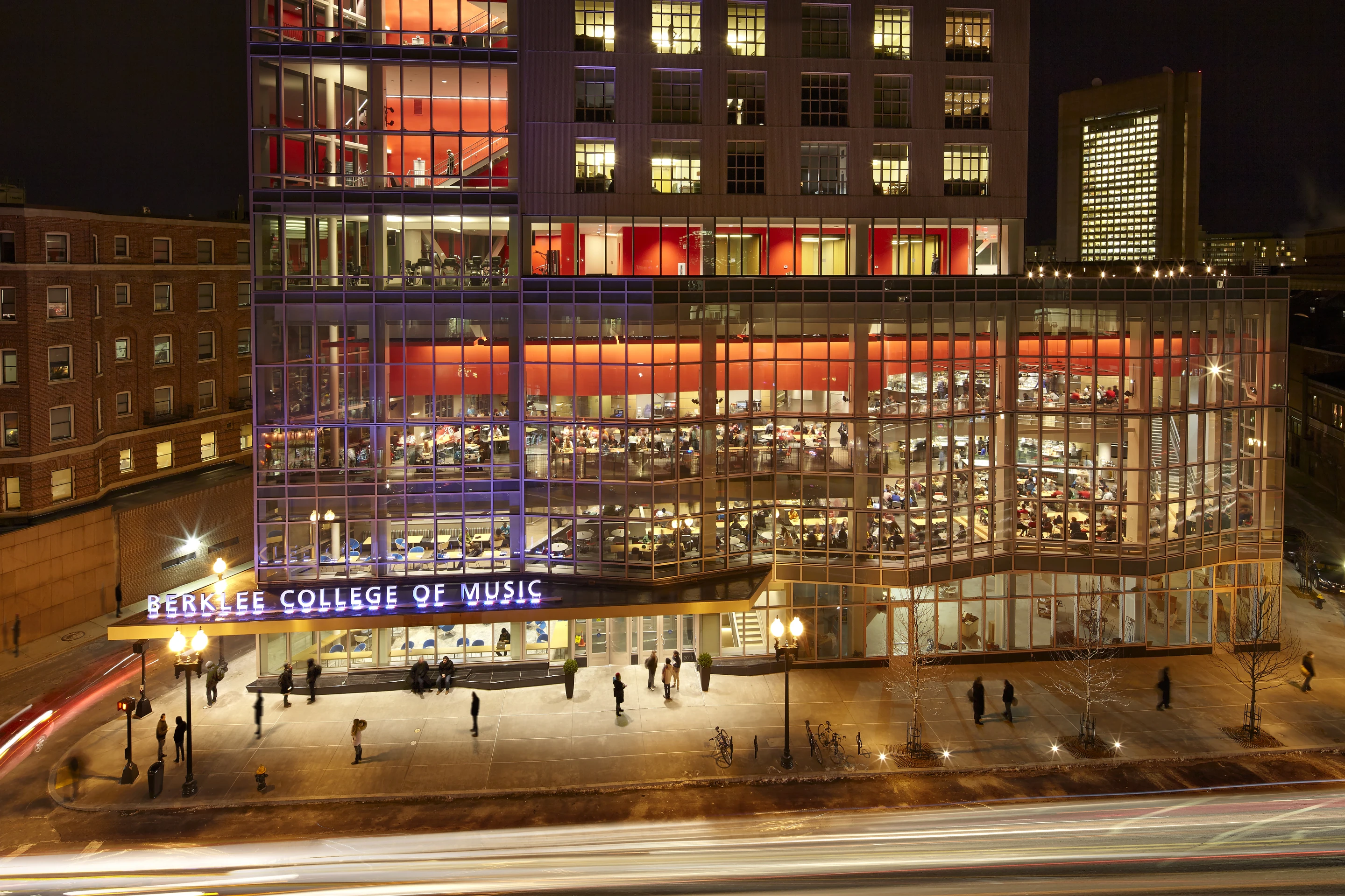 160 Massachusetts Avenue Tower, Berklee College of Music, by William Rawn Associates, Architects, Inc (Photo: Bruce T. Martin Photography)