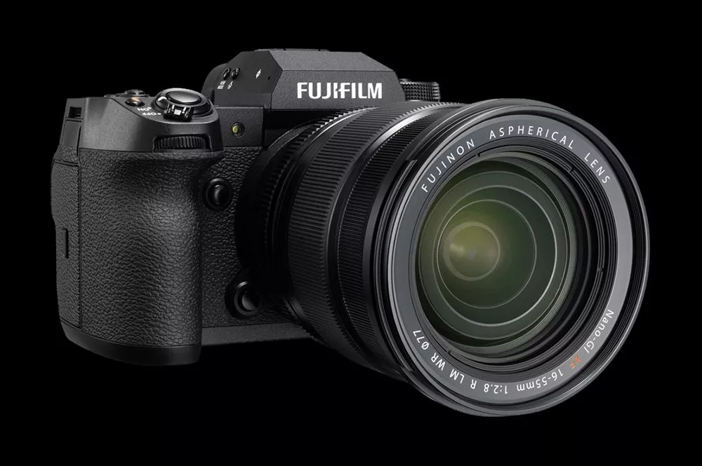 Highlights include 6.2K video recording at 30 fps or 4K at 120 fps, 40-fps continuous image shooting, in-body image stabilization and expanded subject detection capabilities