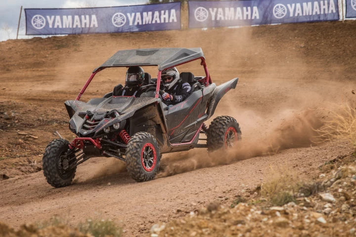 Yamaha YXZ1000R SS SE: with sport shift auto, it's never been so easy to get sideways in the dirt
