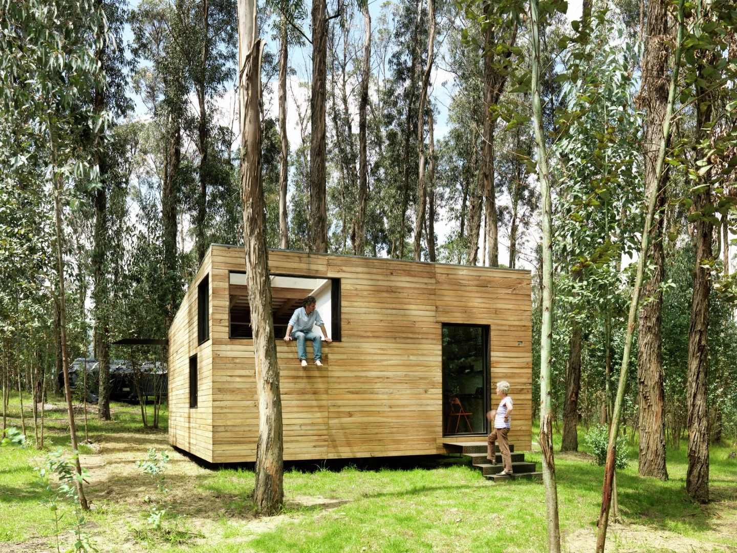 The roof helps reduce the surface temperature of the home, keeping the interior cooler during the warmer months, while also preventing heat loss during the winter months