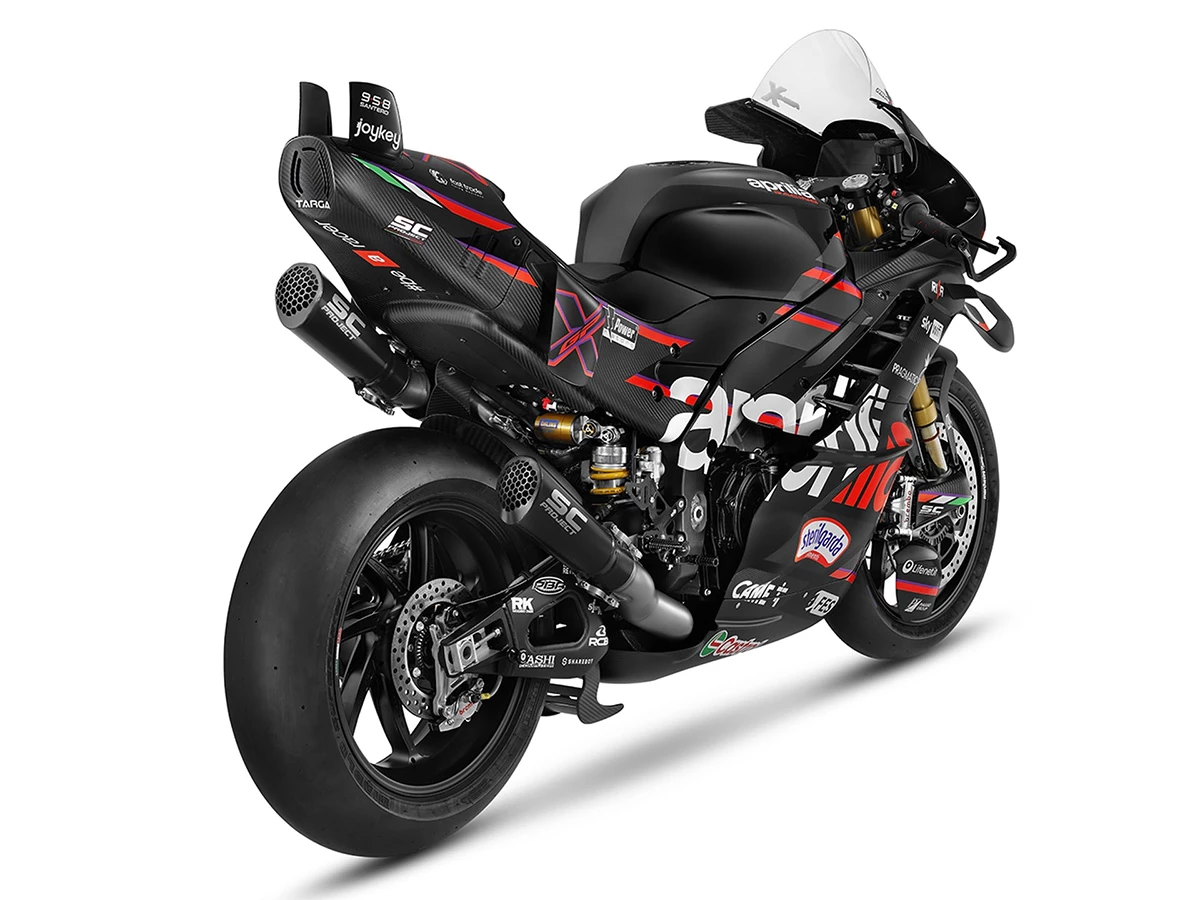 From this angle, you can get a good look at the under wing, cornering wings, and the dual-outlet SC Project exhaust system