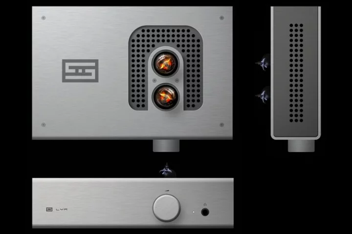 Schiit Audio has developed a headphone amplifier which produces 6W RMS per channel into 32 ohms, and has been designed to bring out the best in high-end, orthodynamic headphones