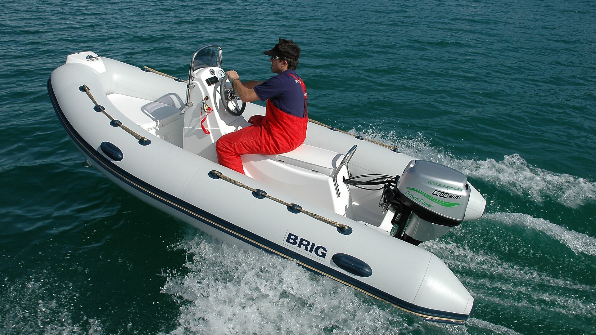 Motor Boats over 30