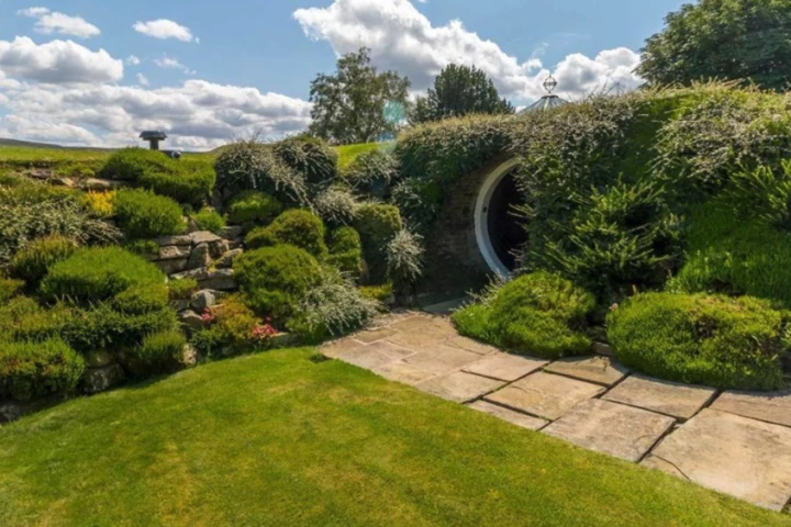 Underhill is on the market for a cool £700,000 (roughly US$918,400)