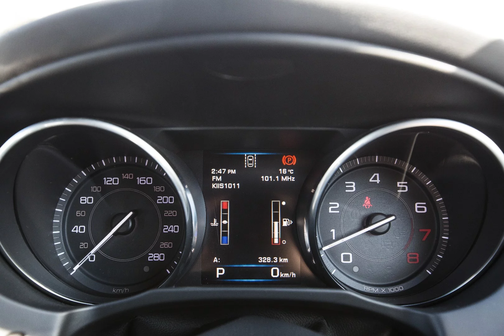 Flicking the car into dynamic mode turns the dials an angry shade of red