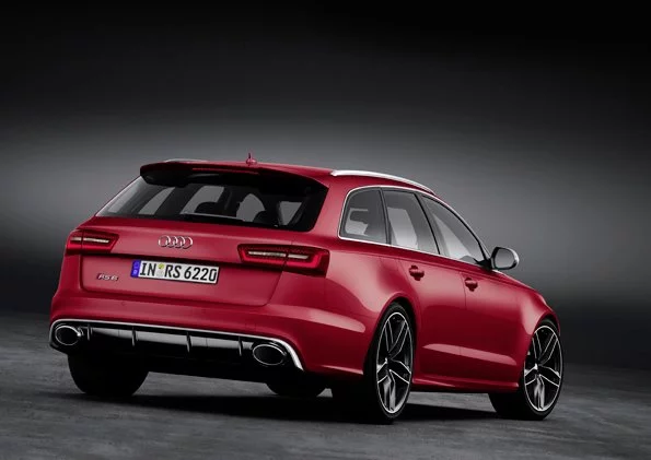 The rear of the 2014 RS 6 Avant