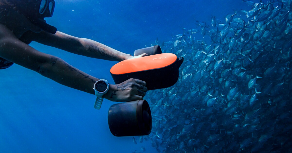 G GENEINNO Geneinno Underwater Scooter Dual Propellers with 2-Speed Compatible with GoPro G GENEINNO Geneinno Underwater Scooter Dual Propellers with 2-Speed Compatible with GoPro