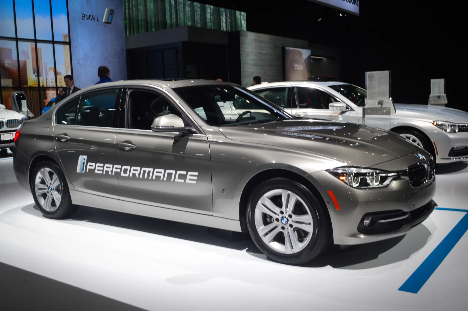 2017 BMW 330e iPerformance