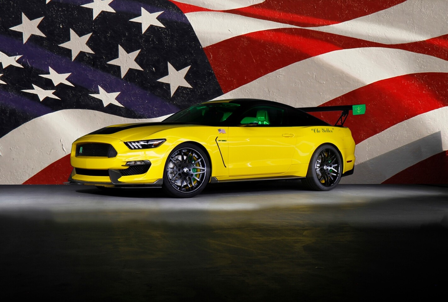 In reference the plane by which it is inspired, the "Ole Yeller" Mustang has a bright yellow paint-job, with "Ole Yeller" accents and badging