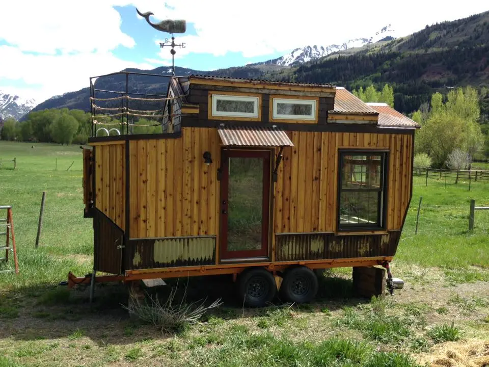 The tiny house can also be outfitted with solar power and batteries if the owner wishes to go fully off-the-grid