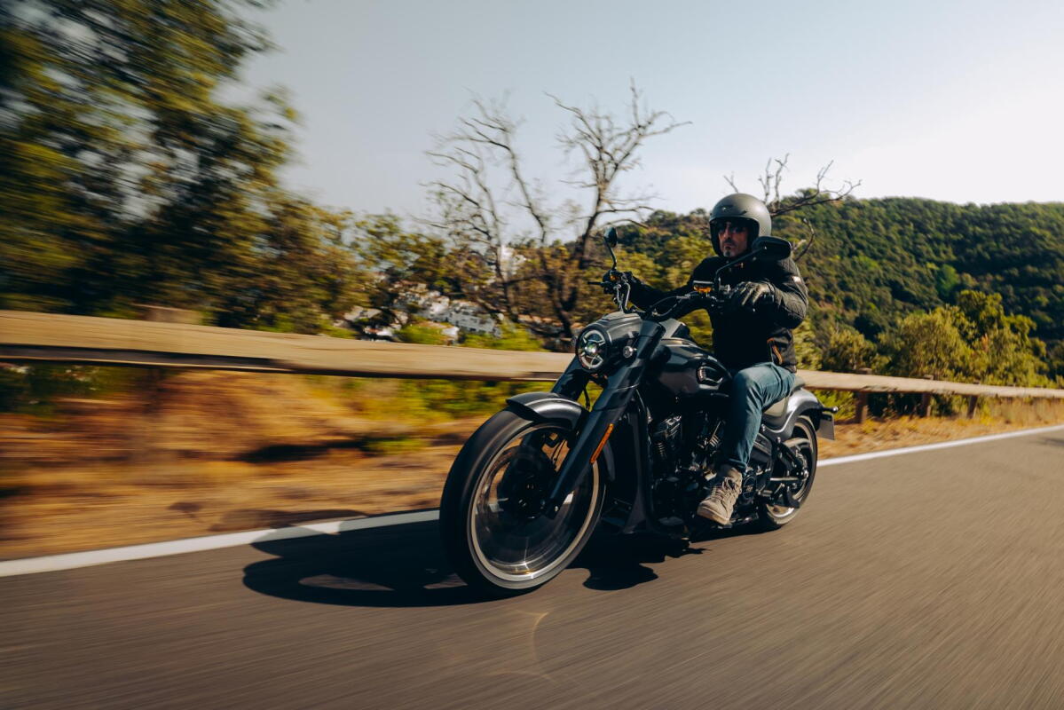 V-twin cruiser with automatic transmission slides under $6,000
