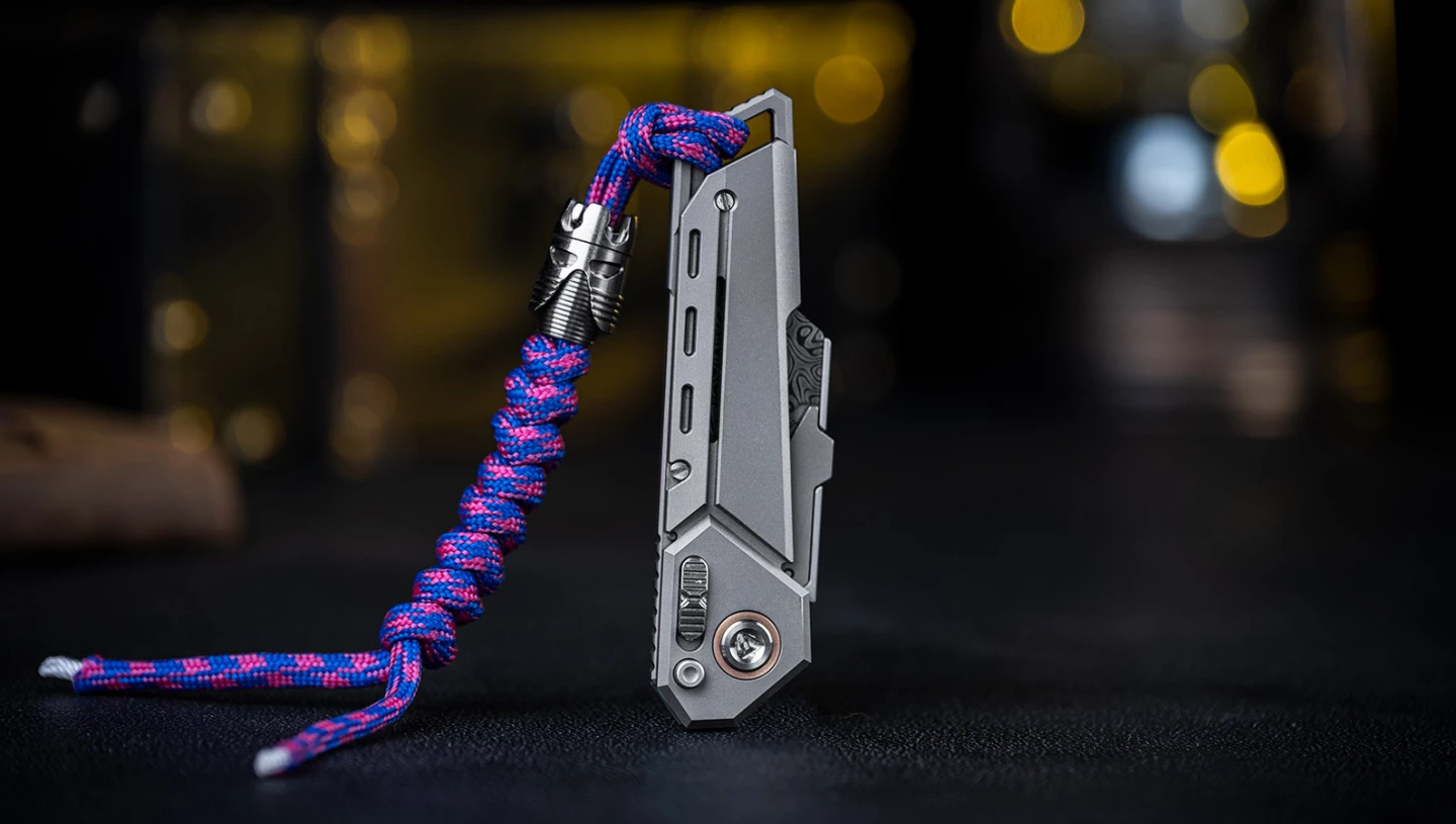 The knife measures just under 4 inches long and is less than an inch thick, making it easy to fit into most EDC kits