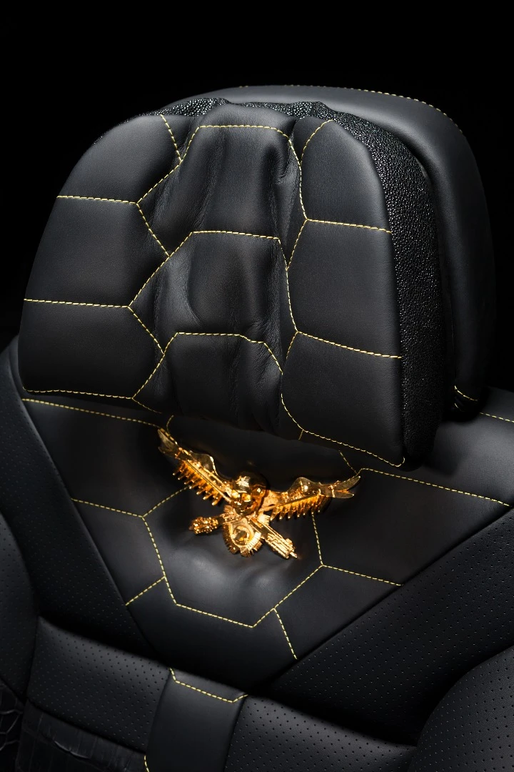 Dartz Black Alligator seating