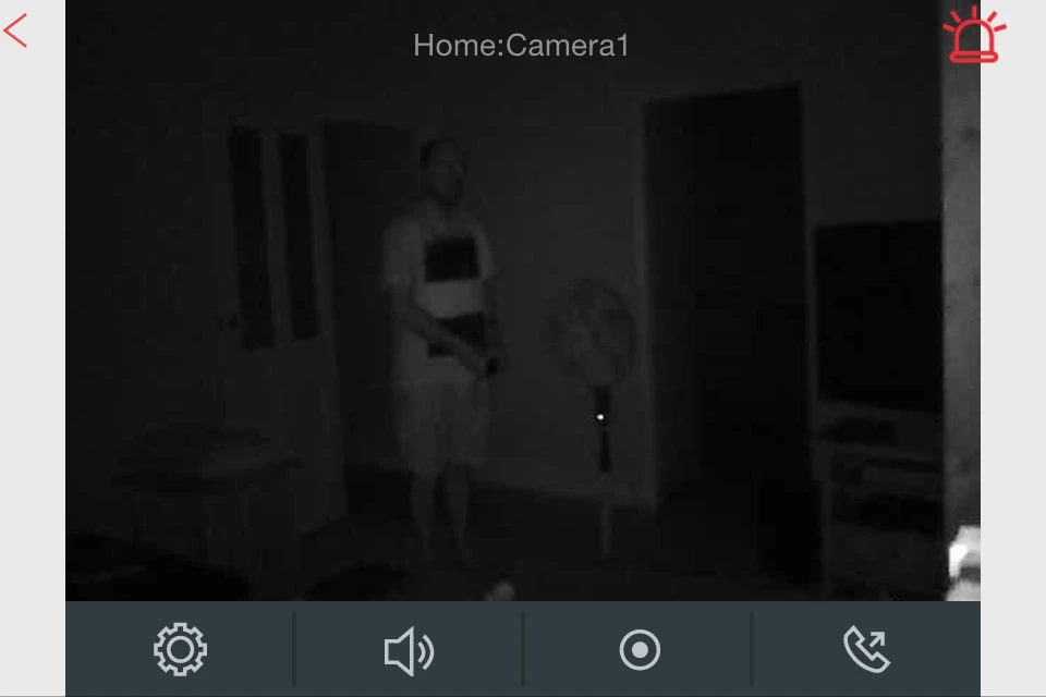 Subject visibility drops significantly when some distance from the camera (Photo: Gizmag.com/Darren Quick)