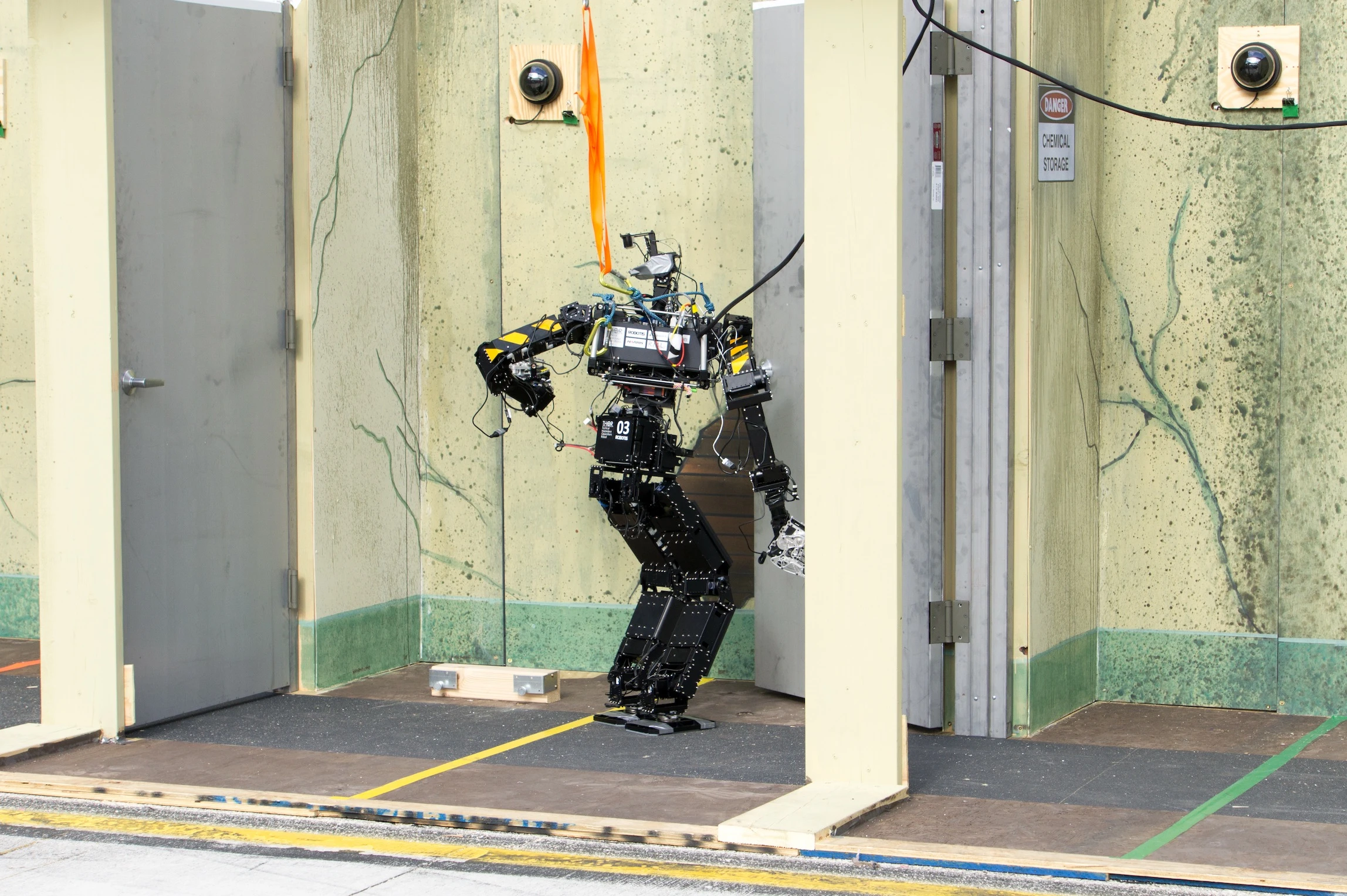 KAIST in the middle of the door course
