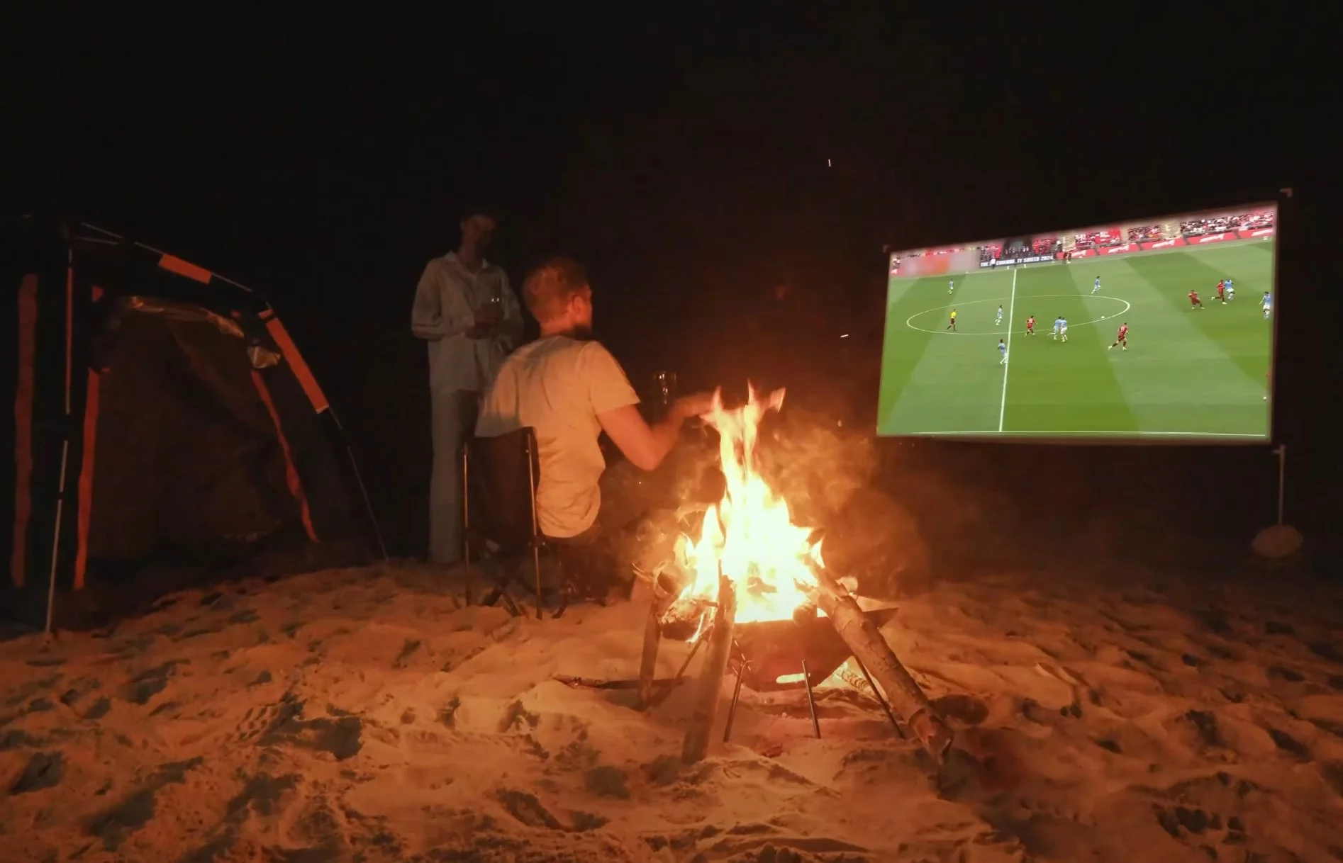 Powered by a huge battery, the Ulefone Armor 34 Pro pico projector puts out up to 150 lumens at 854 x 480 pixels