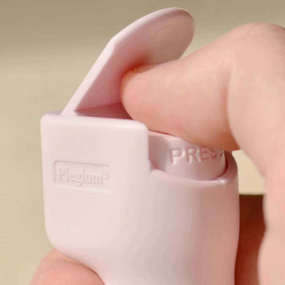 Anyone releasing pepper spray could likely do with some urgent assistance, and the Plegium Smart Pepper Spray is built to bring the help they need as fast as possible