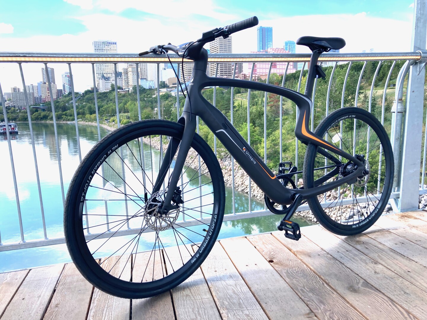 Review Fullcarbon Urtopia ebike turns heads and delivers the goods