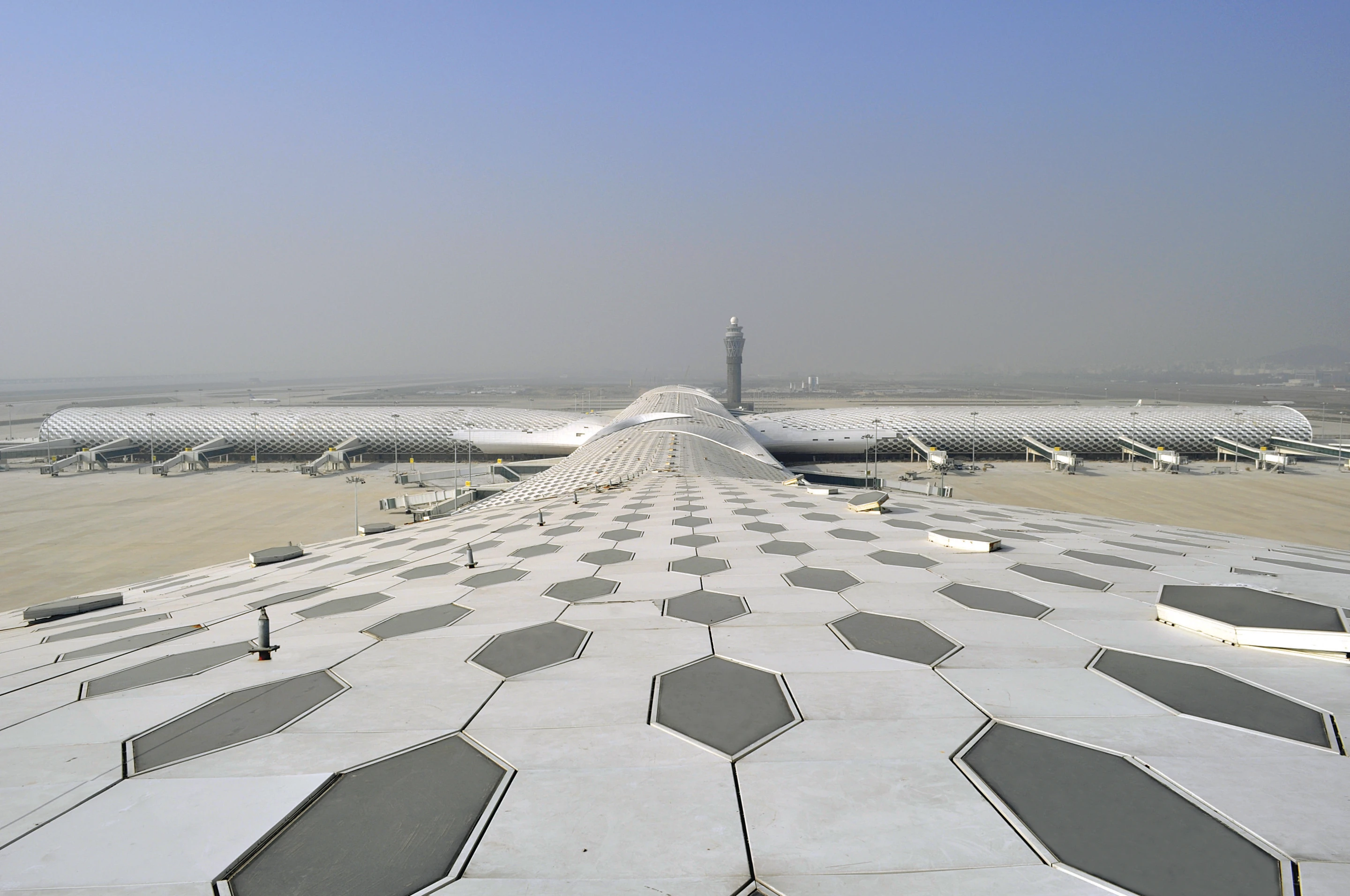 Shenzhen Bao'an International Airport Terminal 3, designed by Studio Fuksas (Photo: Studio Fuksas)