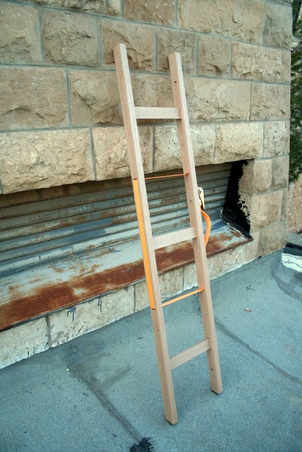 The collapsible ladder