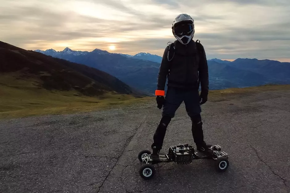 The Boardzilla Mountain Board is controlled by a wireless handheld remote