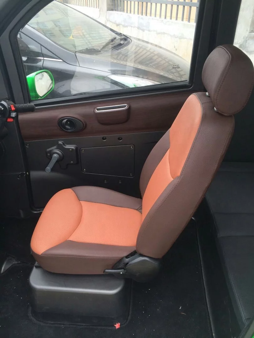 ZEV T3-1 Micro: driuver's seat