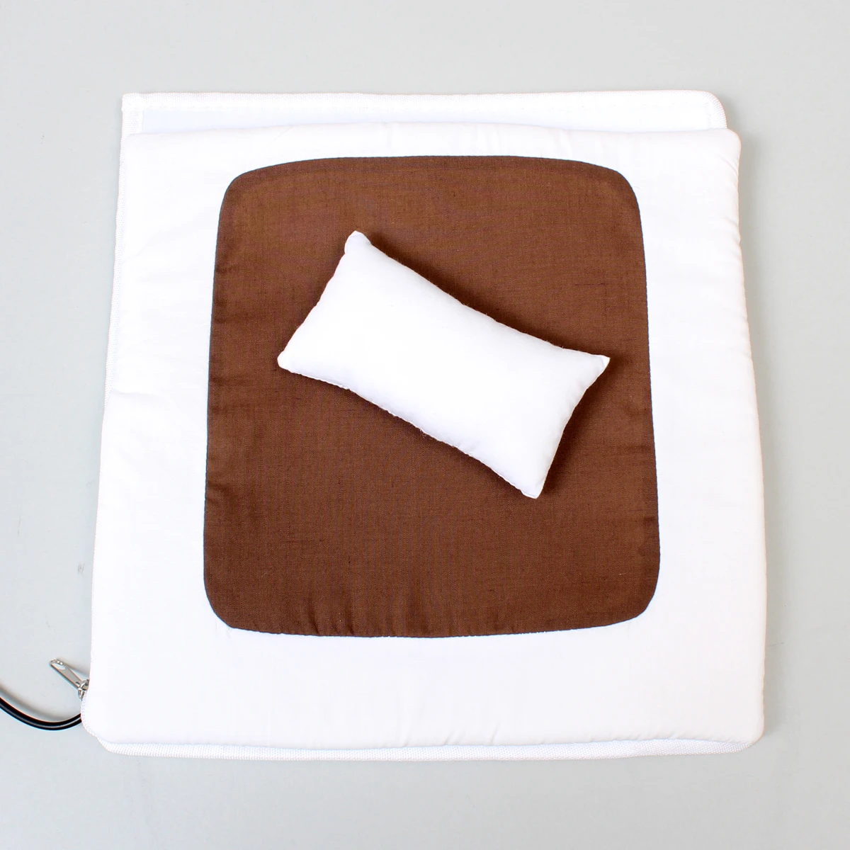 Thanko's Futon warming mouse pad