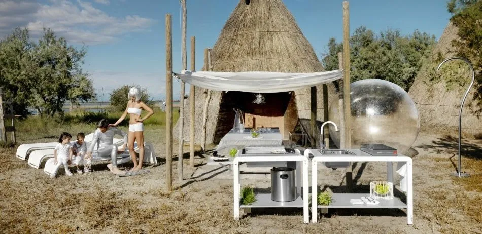Outdoor Cocktail Bar by Italian designer Metalco (Photo: Metalco)