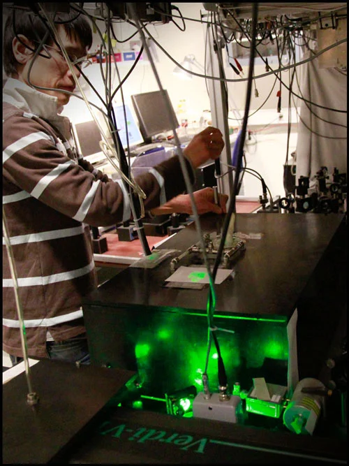 Koji Usami is working in the Quantop laboratories at the Niels Bohr Institute (Photo: Ola J. Joensen/Niels Bohr Institute)