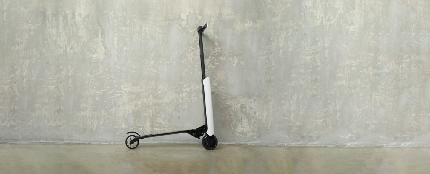 The Mantour X folding electric kickscooter features an integrated kickstand, or you can just lean it against a wall