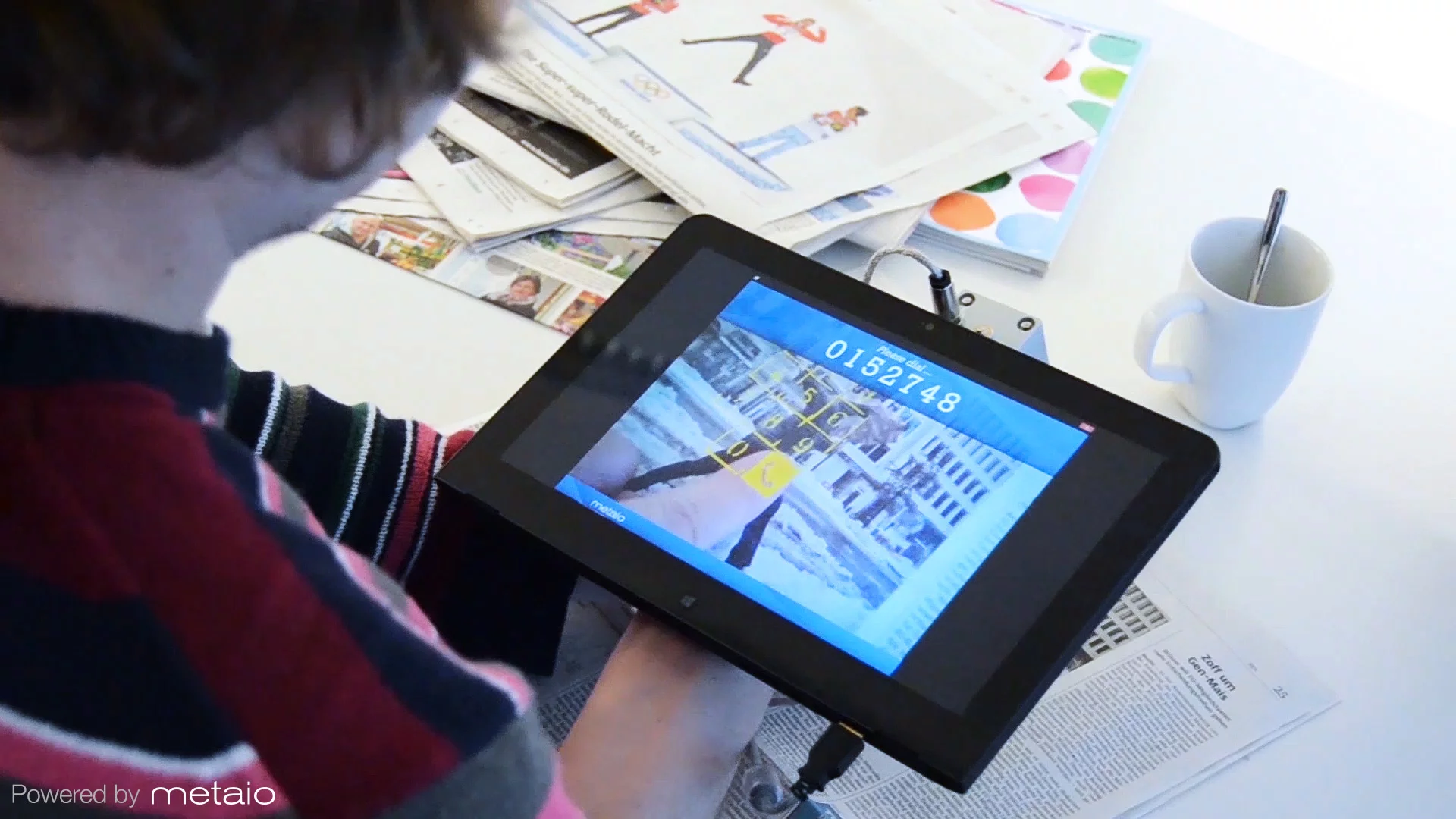 The current prototype makes use of a standard camera, plus an infrared camera mounted on a tablet (Photo: Metaio)