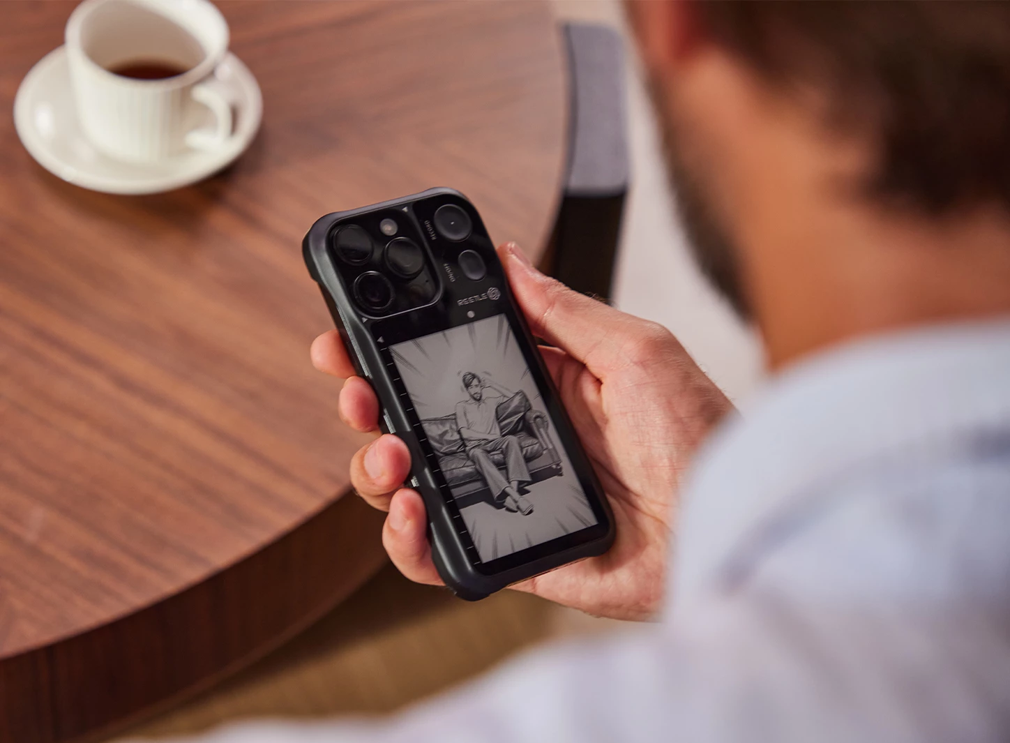 You can even create an E Ink wallpaper from a photo taken with the iPhone camera