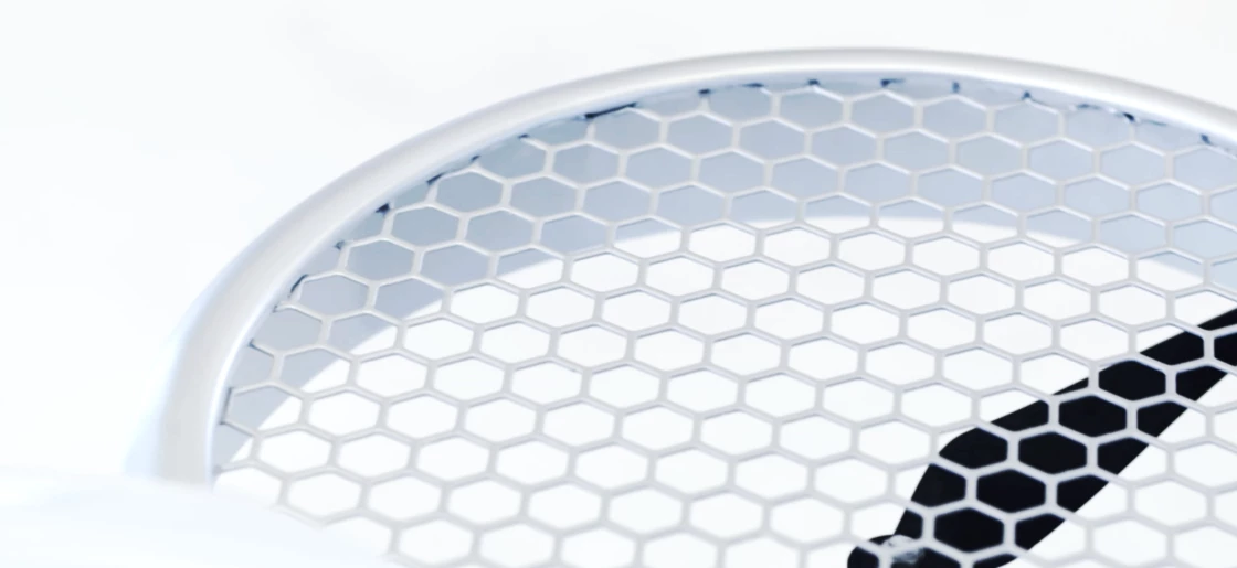 The Yeair! hybrid quadcopter - grill protected rotors