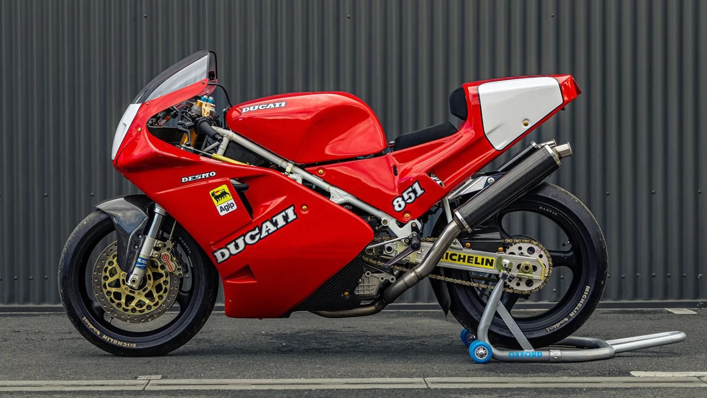 Though it has never fetched particularly high prices at auction, we think that's mainly because the 851 was competitive for a long time and a bike of this unmolested ilk has never been available.