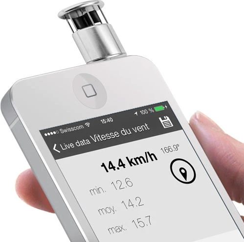 The Windoo provides information about wind, temperature and more