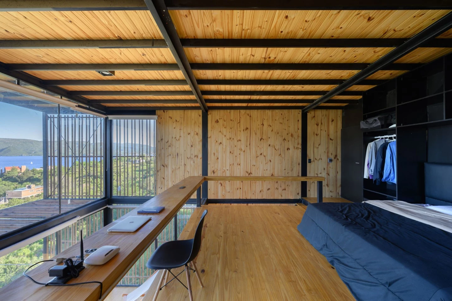 Siquiman Lodge's mezzanine level includes a large master bedroom