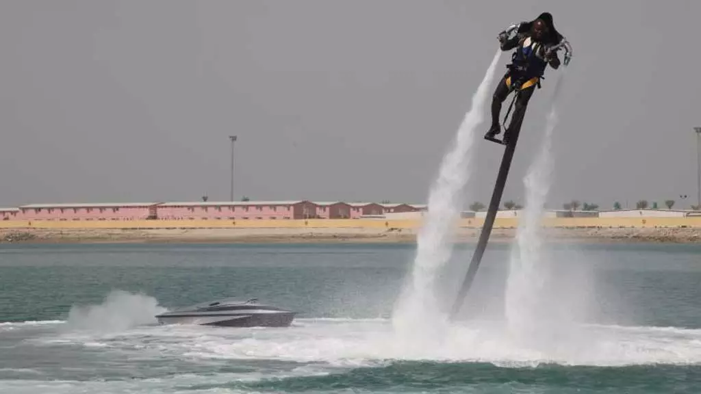 The Jetlev-Flyer in action