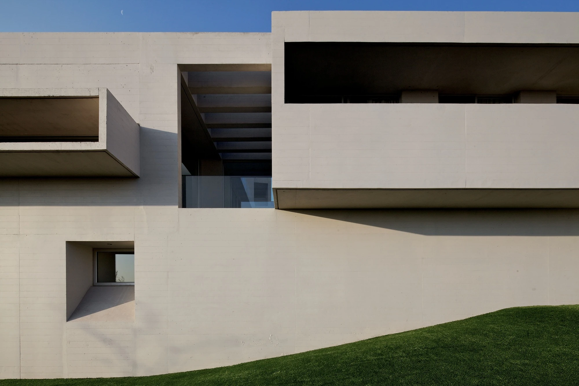 The property was completed earlier this year (Photo: Nico Saieh)